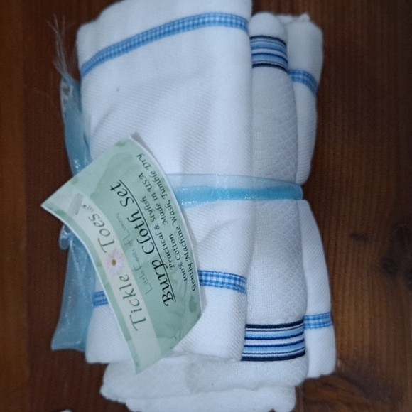 Burp clothes - Picture 2 of 4